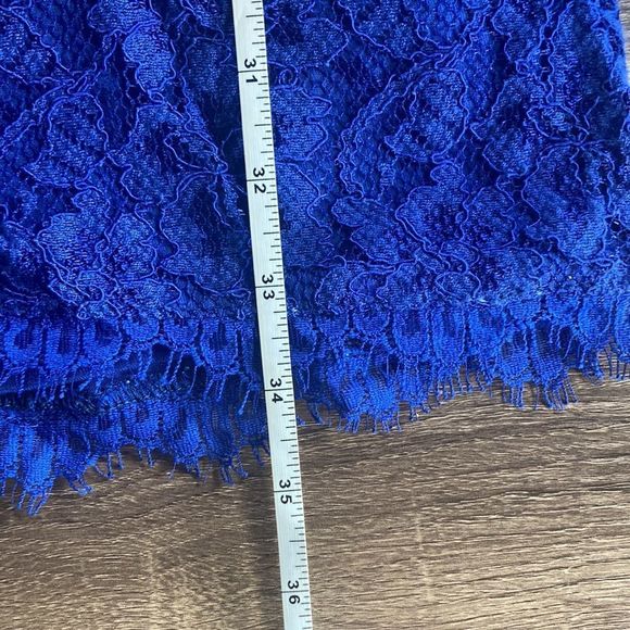 NWT Diane Von Furstenberg Lace dress, size 2 Cobalt Blue - Picture 14 of 14